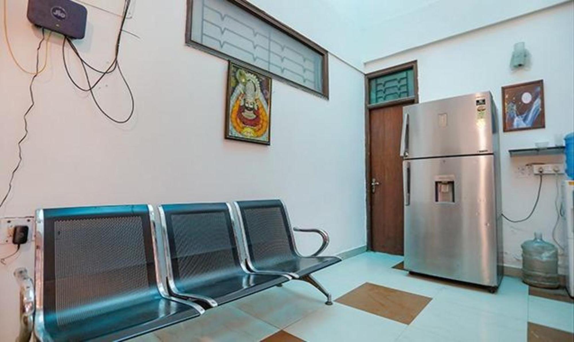 Hotel Fabexpress Ap International à Noida Extérieur photo