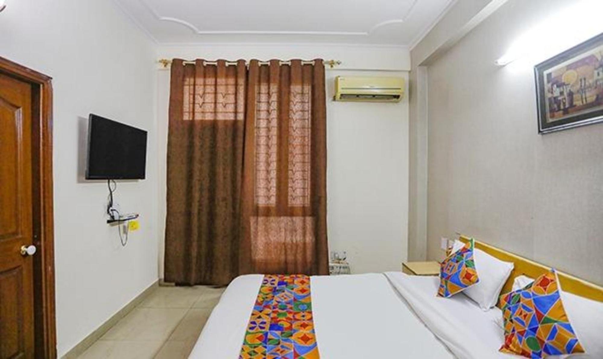 Hotel Fabexpress Ap International à Noida Extérieur photo